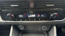 Nissan Qashqai 1.3 DiG-T MH Acenta Premium 5dr Petrol Hatchback